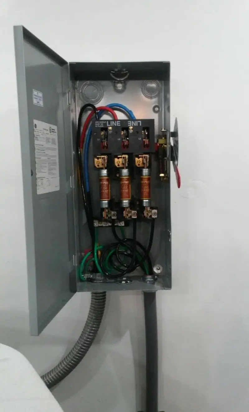 Three-phase disconnect switch installed for Smoke Detector Installation in Stafford